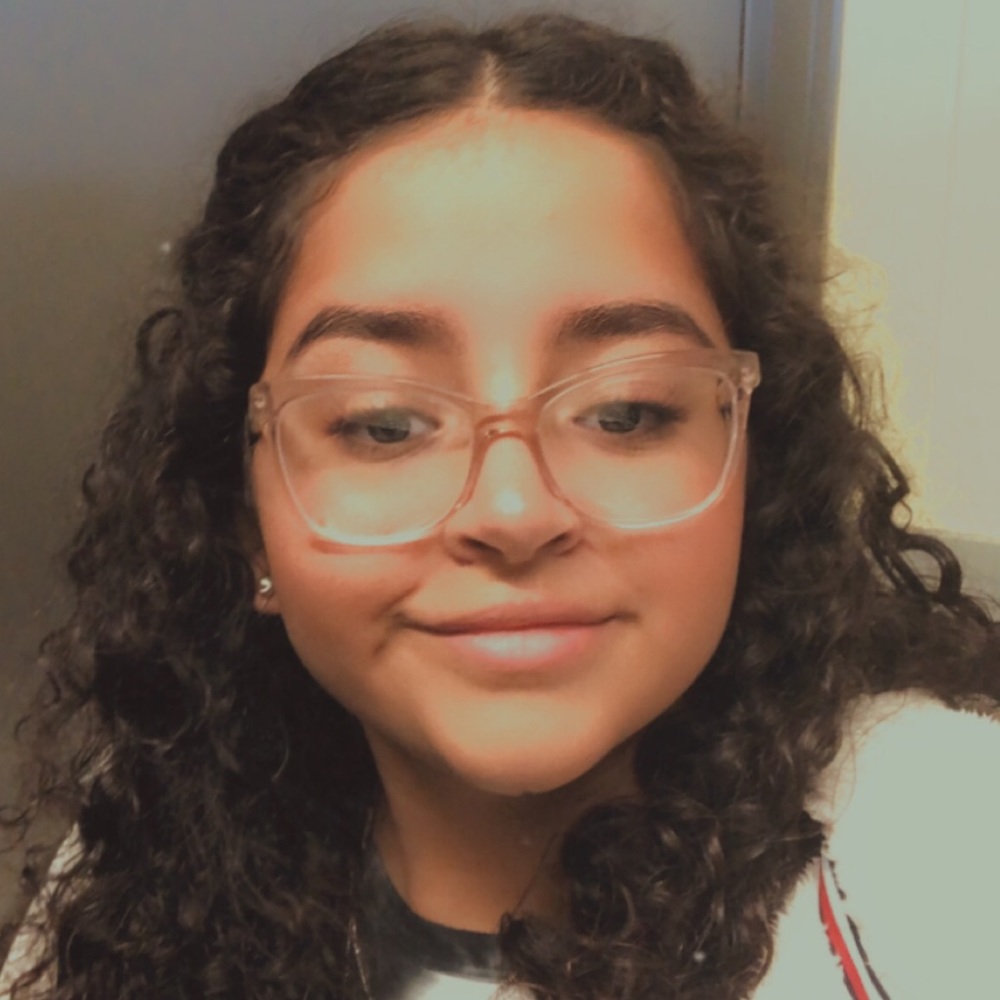 Meet your Posher, Gabriela